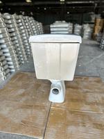 WC moderne à double chasse en céramique italienne de haute qualité, deux pièces, à poser au sol, avec fonction de lavage des fesses, fabriqué en Inde