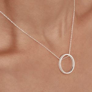 Gargantilla de círculo interior mínima personalizada, collar de anillo de mensaje secreto de acero inoxidable, collar con colgante de anillo de mensaje oculto - Product Image 4