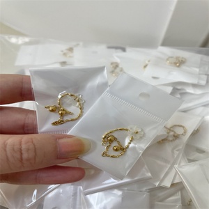Anillos de Moda con Cuentas de Flores Ajustables de Acero Inoxidable Chapado en Oro para Mujer - Product Image 3