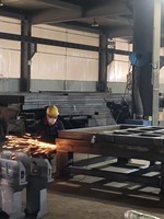 Cortadora Láser de Fibra CNC Económica de 3KW, 3015, Refrigerada por Agua, de Alta Precisión para Corte de Metal, Acero y Aluminio, con Sistema Cypcut