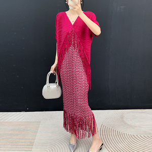 Vestido Miyake plisado 2026, nuevo, con cuello en V, borlas, mangas largas, estilo elegante y falda plisada sencilla. - Product Image 1