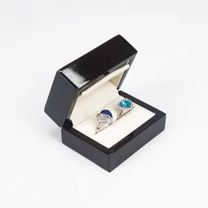 Embalagem de caixa de presente para anel de joias em couro PU com logotipo personalizado de madeira preta brilhante