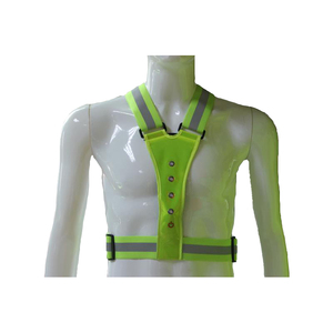 Nouveau gilet en nylon de course de nuit réfléchissant LED Flash Safty Offre Spéciale avec sangle à boucle ABS réglable - Product Image 2