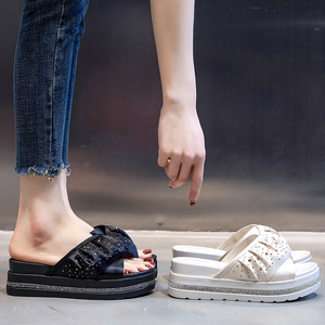 Sandalias Planas Formales de Plataforma Acolchada con Pedrería y Transparentes para Mujer, Diseño Nuevo, Venta al por Mayor - Product Image 3