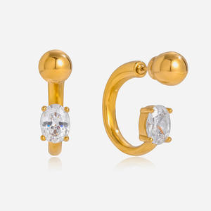 Pendientes de moda sin decoloración de alta calidad, joyería de acero inoxidable de 18K, pendientes de tuerca en forma de C de circón para mujer - Product Image 3