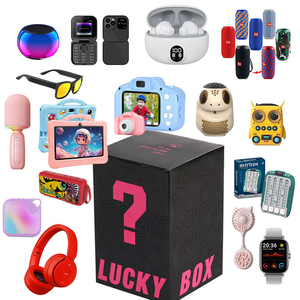 Caja Misteriosa con Consola de Juegos, Altavoz, Audífonos Inalámbricos, Ratón, Mini Cámara, Regalo Sorpresa - Product Image 2