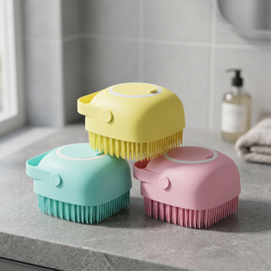 Pochette de lavage multifonctionnelle imperméable pour chat et chien Mucit Home, distributeur de shampoing, brosse de lavage pour animaux de compagnie, fonction de massage, plastique/silicone - Product Image 3