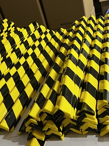 <span class=keywords><strong>Bande</strong></span> de <span class=keywords><strong>protection</strong></span> anti-collision en PU aspect lisse 1m <span class=keywords><strong>Garage</strong></span> Atelier Entrepôt <span class=keywords><strong>Mur</strong></span> Coin Pilier Jaune Noir Réfléchissant - Product Image 5