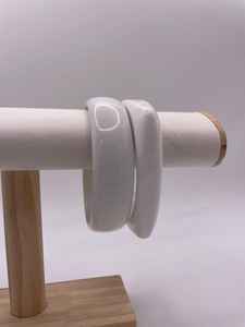 Brazaletes de Resina Elegantes para Mujer con Diseño Ligero y Duradero, Patrones Coloridos, Perfectos para Uso Diario - Product Image 5