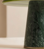 Lampe de table moderne en verre blanc et vert avec base en marbre vert pour villa, hôtel, chambre à coucher, lampe de table d'intérieur