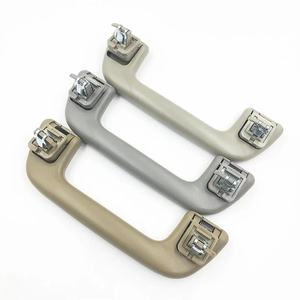 Reposacabezas con asa de agarre para techo, accesorio interior de coche de material ABS para Toyota Corolla 2007-2013 7461052020 - Product Image 3