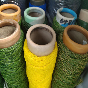 Hilo de césped artificial del fabricante para paisajismo de jardines y fútbol materias primas para césped sintético - Product Image 4
