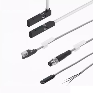 SMTO-1-NS-K-LED-24-C de proximité d'origine, conception en bloc, sans kit Mt, sortie NPN, câble à <span class=keywords><strong>3</strong></span> conducteurs de 2.5m - Product Image 2