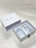 Boîte cadeau coulissante personnalisée avec emballage en carton rigide blanc et insert en mousse protectrice pour bouteilles en verre fragiles