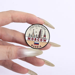 La troisième Rome MOSCOU RUSSIE Eaneml Pin Iconic Building Cathédrale Saint Basile Matryoshka Poupées <span class=keywords><strong>Broche</strong></span> Revers Badge Bijoux Cadeau - Product Image 4