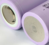 Reliance d'origine Inr21700-rs40 ≤ 4 MΩ 15A 70A 15C 4C Cellule Li-ion Cellule à décharge élevée 3.7V 4000mAh 21700 Batterie au lithium RS40 RS50