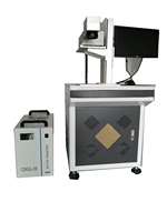 Machine de marquage laser UV à fibres Sinrad SR-UV503 pour bouteilles d'eau en PE, impression de codes de date, gravure de cartes de nom en plastique, bonne qualité
