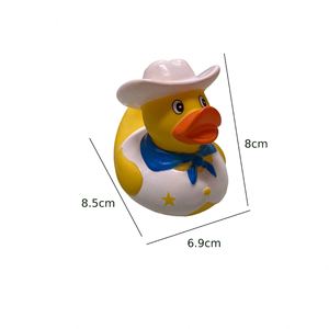 Pato Flotante Chillón de Plástico Amarillo para Baño de Niños, Juguete Acuático al por Mayor, Estilo Vaquero Transfronterizo - Product Image 3
