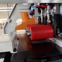 Machine de découpe automatique CNC optimisée avec scanner et élimination rapide des nœuds pour assemblages à doigts