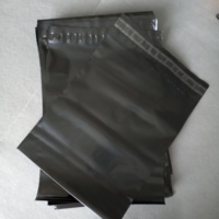 Sacs d'expédition en poly noir avec logo personnalisé enveloppe de couleur de courrier sécurisée avec une forte adhérence