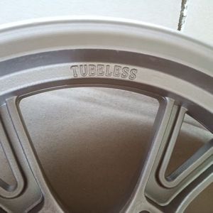 Llanta delantera de freno de disco de rueda de aleación de aluminio para motocicleta de <span class=keywords><strong>14</strong></span> pulgadas para piezas de repuesto de bicicletas eléctricas - Product Image 6