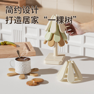 Xinzao – set de table en silicone isolant thermiquement, en forme d'arbre de Noël, antidérapant, pour la cuisine et la maison - Product Image 1