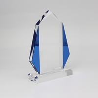 Trophée moderne en acrylique avec panneaux latéraux bleus, logo personnalisé, plaque de reconnaissance exécutive