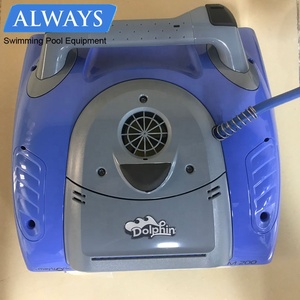 Robot Limpiafondos de Piscina en Oferta, Máquina Limpiadora de Piscinas M200 Dolphin, Robot Limpiafondos M200 Dolphin - Product Image 2