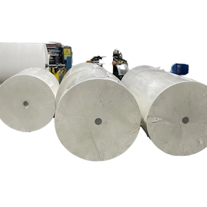 Vente en gros d'usine, rouleaux de pâte à papier de bois jetables, doux et résistants, matières premières pour papier toilette, mouchoirs en papier, serviettes en papier - Product Image 1