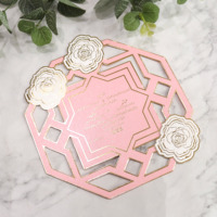 Elegante estampado en caliente pétalos papel cortado con láser menú Tarjeta de invitación de boda diseño personalizado flores estampadas