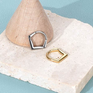 Lingchee estilo clásico ASTM F136 titanio circón aro pendiente se adapta al tabique Daith Helix cartílago Piercing joyería - Product Image 3