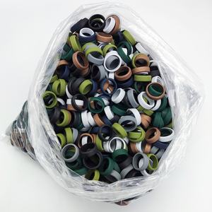 Nouveau Modèle Bagues de Mariage en Silicone pour Hommes Tendance Protège-Doigts Logo Personnalisé Accepté Bagues en Silicone pour Sport et Gym - Product Image 3