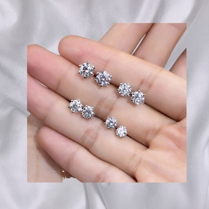 UM Jewelry Hot Classic Design 18K White Gold <b>Stud</b> <b>Earrings</b> 0.3ct Cut Lab Grown Diamond Wedding Birthday Gift - Product Image 3