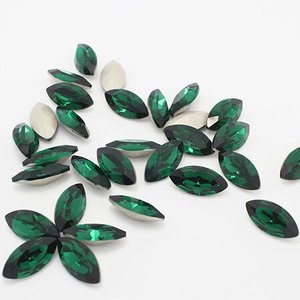 <span class=keywords><strong>Prix</strong></span> d'usine en gros couleur verte <span class=keywords><strong>marquise</strong></span> <span class=keywords><strong>verre</strong></span> taillé pierres précieuses en vrac <span class=keywords><strong>pour</strong></span> le bricolage - Product Image 1