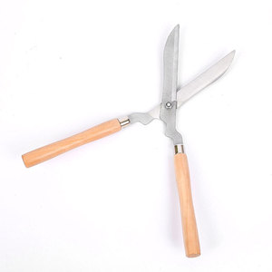 Hiroki Oka Hedge <b>Shears</b> 58Cm Stainless Steel Blade Thickened Wooden Handle Manual Garden Trim <b>Tool</b> - Product Image 2