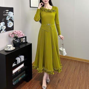 工厂批发女式时尚连衣裙宽松荷叶边休闲连衣裙三宅褶皱连衣裙涤纶面料 - Product Image 4