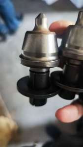 Nouveauté 2025 : Dents de coupe pour fraiseuse à asphalte CLbits BT55 <span class=keywords><strong>U43</strong></span> W6 de haute qualité pour engins de construction chinois, testées 1 an - Product Image 6