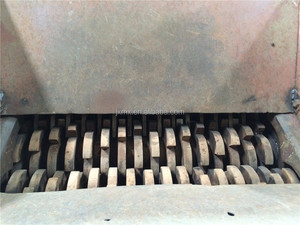 Trituradora de Plástico de Doble Eje de Alto Rendimiento con Bomba, Diseño Robusto para Materiales <span class=keywords><strong>PS</strong></span>/PMMA/PA, Capacidad de 800-1000 kg/h - En Oferta - Product Image 4