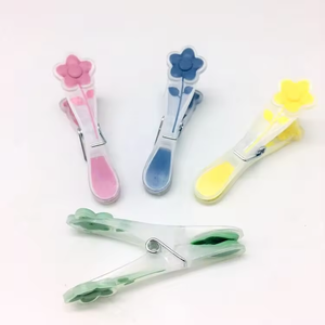 Pinces à <span class=keywords><strong>linge</strong></span> multifonctionnelles en plastique robustes avec <span class=keywords><strong>ressort</strong></span> pour chaussettes, poignée souple pour sacs et chaussures, usage domestique - Product Image 3