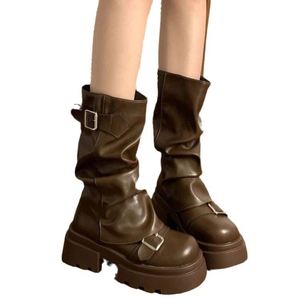 Bottines mi-mollet tendance à plateforme pour femmes, bottes punk gothiques à semelle épaisse avec trois boucles, chaussures rehaussantes - Product Image 5