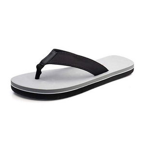 <span class=keywords><strong>Tongs</strong></span> à <span class=keywords><strong>semelle</strong></span> épaisse de logo personnalisé d'approvisionnement d'usine pour les hommes - Product Image 2
