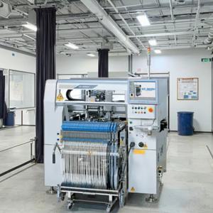 เครื่องประกอบชิ้นส่วนอิเล็กทรอนิกส์แบบ SMT ความเร็วสูง ระดับอุตสาหกรรม พร้อมระบบป้อนชิ้นส่วน สำหรับสายการผลิตประกอบแผงวงจรพิมพ์ LED รุ่น KE-3010 3020 - Product Image 5