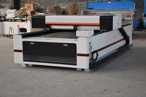 Découpeur laser <span class=keywords><strong>cnc</strong></span> 8ft x 4ft à Yiwu Suzhou <span class=keywords><strong>1325</strong></span> <span class=keywords><strong>machine</strong></span> de découpe laser co2 150w 180w 300w pour tissu filtrant acrylique et bois - Product Image 3