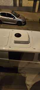 Aire Acondicionado de Techo <span class=keywords><strong>CARTOUR</strong></span> de Alta Calidad, 12V/24V, Alimentado por Batería, 7500-9500 BTU, Compresor Rotatorio Doble para Estacionamiento de Automóviles - Product Image 3