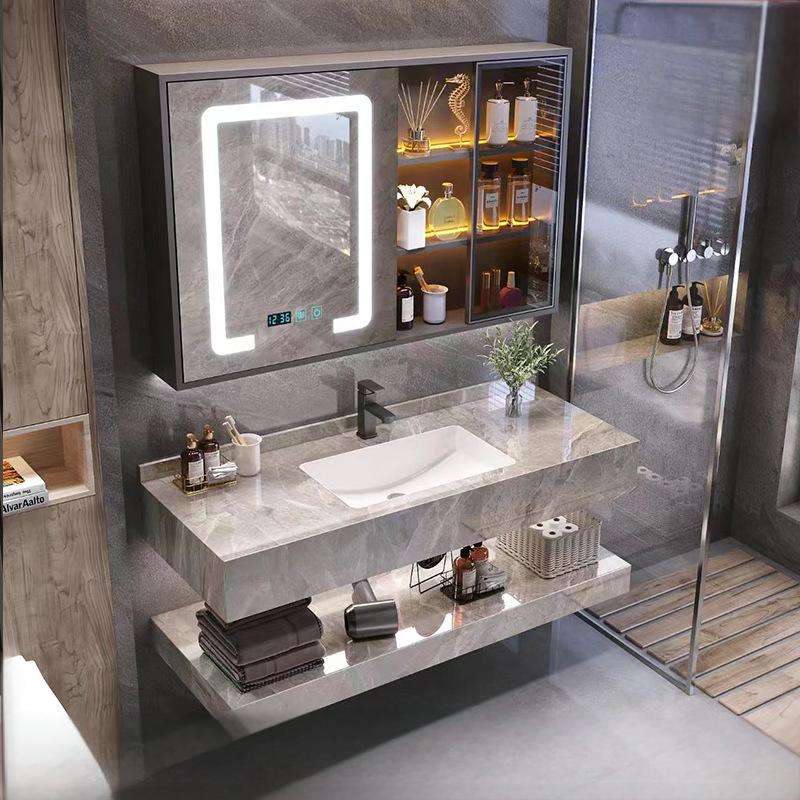 สีเทาเข้ม