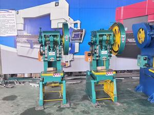 Máquina De Perfuração De Alta <span class=keywords><strong>Press</strong></span>ão, Hidráulica Minúsculo 16 Ton Power <span class=keywords><strong>Press</strong></span> para Suporte De Perfuração De <span class=keywords><strong>Metal</strong></span> para Personalizar Moldes - Product Image 3