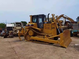 Bulldozer Caterpillar D7R d'occasion, modèle 2022, moteur Cummins, 23 tonnes, boîte de vitesses et pompe - Product Image 2
