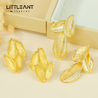 Anting-anting Daun Bertekstur Emas Seri Alam Musim Panas, Anting-anting Daun Besar Vintage Emas 14k untuk Wanita, Perhiasan Telinga Fashion