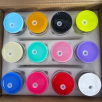 Stock Outre-mer : Gobelet en verre borosilicate de 16 oz en forme de canette, 12 tasses colorées avec couvercle et paille pour les trajets quotidiens, le bureau, la maison et les fêtes