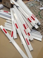 Hauteur personnalisée PVC route réfléchissante Guide d'avertissement routier Flexible blanc délinéateur de trafic poste